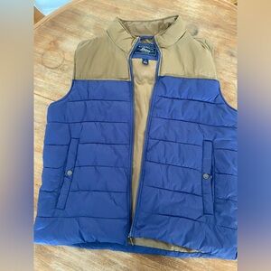 G.H. Bass & Co. Navy and Khaki Vest